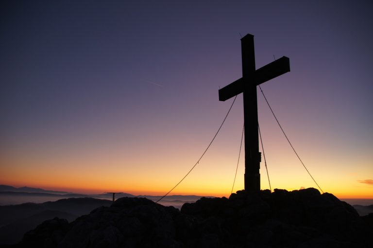 Good Friday: The Day the Light Stayed Away